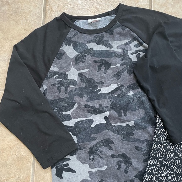 Lularoe Randy Tees small - Picture 3 of 3